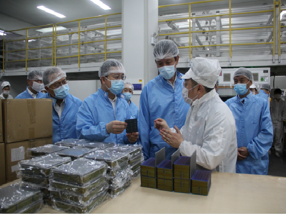 市委書記靳國衛(wèi)、市委副書記、代市長王心宇到我司調研工作