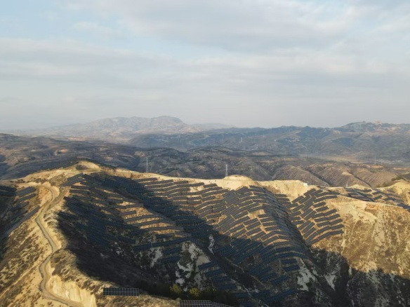 全球足跡 | “山地光谷”！陽(yáng)光能源助力山西忻州5萬(wàn)千瓦光伏項(xiàng)目全容量并網(wǎng)發(fā)電